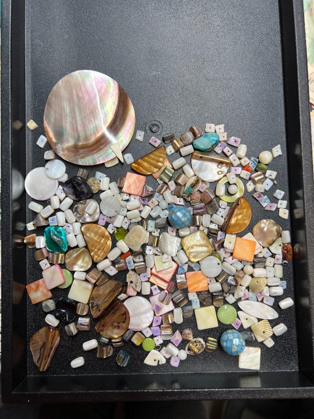 1/2 Pound Shell or Mother of Pearl Bead Mix Lot 1